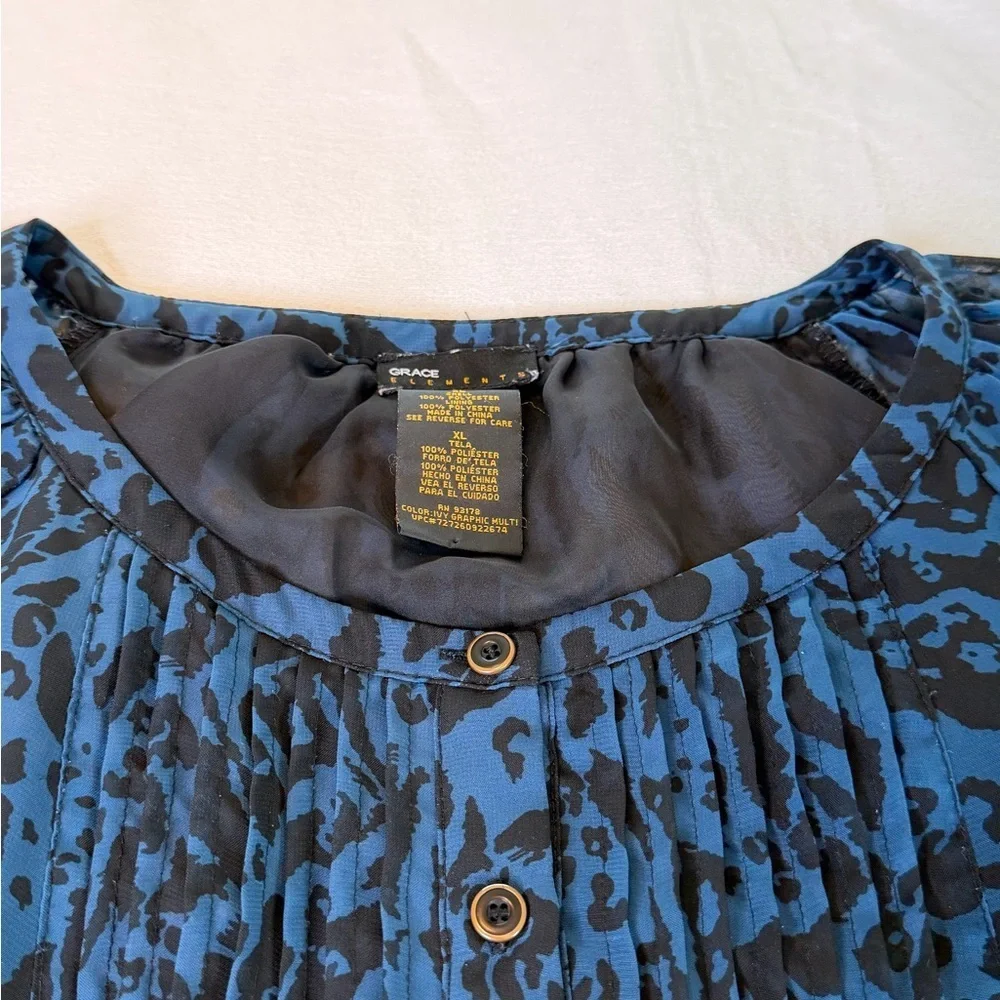 Grace Elements Blue/Blck Animal Print Long Sleeve Roll-Up Tab Blouse Size XL